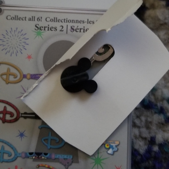 Disney Toy Story Collectible Key Bundle - Picture 6 of 6